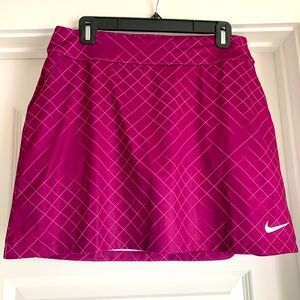 Nike golf skirt size medium